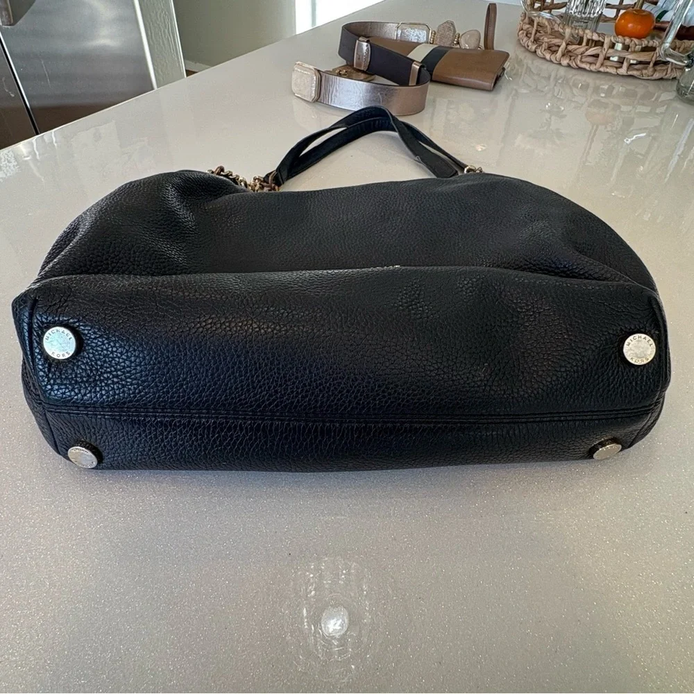Michael Kors Jet Set Pebbled Leather Shoulder Bag